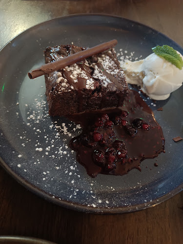 The White Horse Gastropub & Music Venue