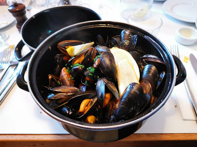 1 Bridge St, Cahernamart, Westport, Co. Mayo