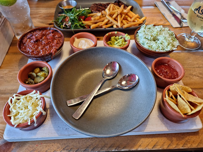 Opinii despre Huck's American Bar and Grill în Ballymahon - Hospitality and gastronomy