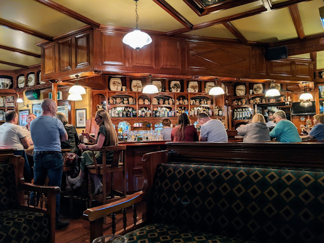 Comentarii opinii despre Power's Pub, Bar, Lounge & Beer Garden