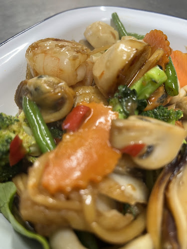 Comentarii opinii despre Ruen Mying Thai Restaurant