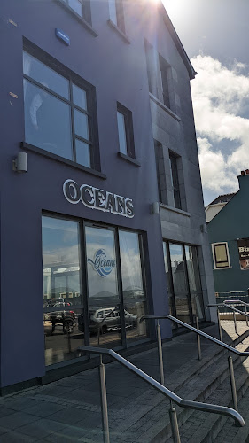 Allingham Arms Hotel, W End, Magheracar, Bundoran, Co. Donegal