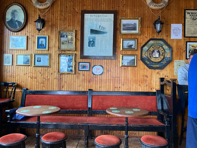 Connie Doolans Bar - Hospitality and gastronomy