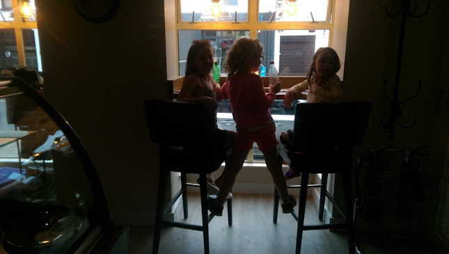 Benny & Co coffee bar & restaurant