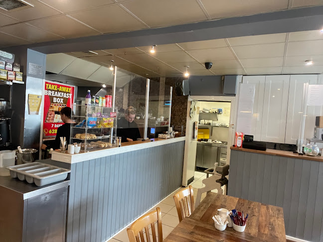 Opinii despre Village Cafe în Lucan - Hospitality and gastronomy