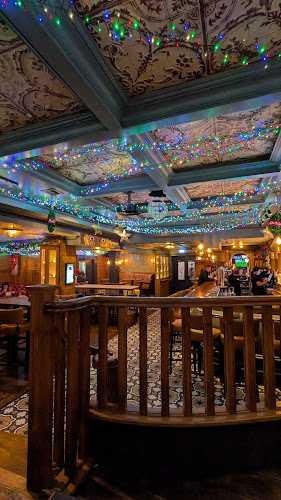 Comentarii opinii despre Adamsons Bar