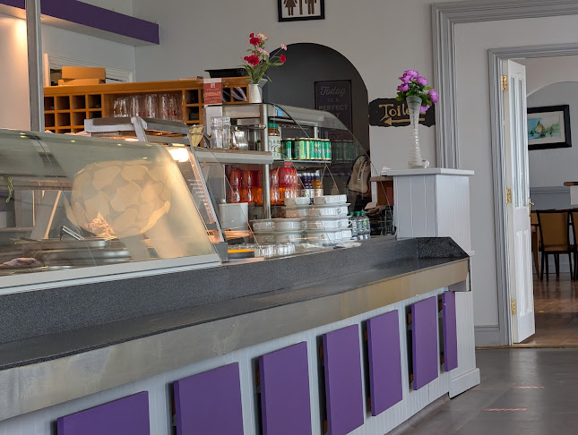 Comentarii opinii despre The West Wing Restaurant