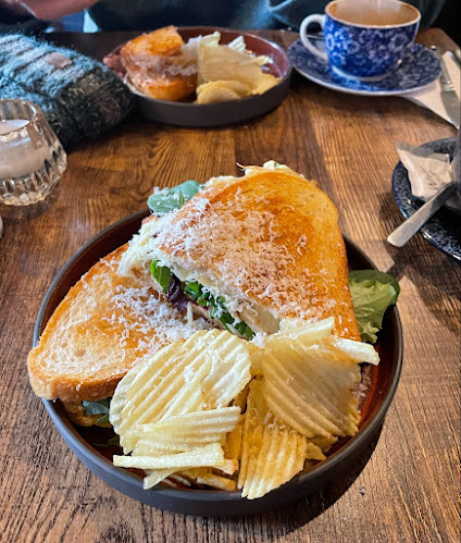 Comentarii opinii despre Glovers