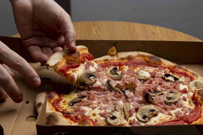 Macari's Take Away Blackcastle - Navan