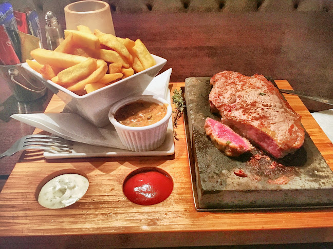 Ruby's Pizza & Grill - Hospitality and gastronomy