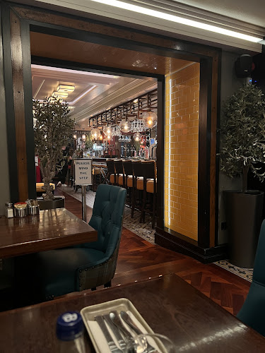 Silver Key Bar & Restaurant - Hospitality and gastronomy