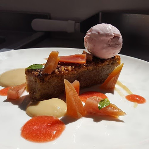 Opinii despre The Boathouse Bar/Restaurant în Redcastle - Hospitality and gastronomy