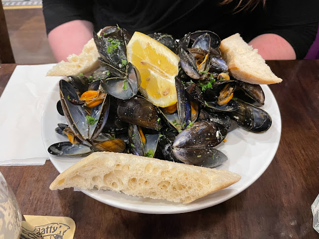 Joe Watty's Pub & Seafood Bar