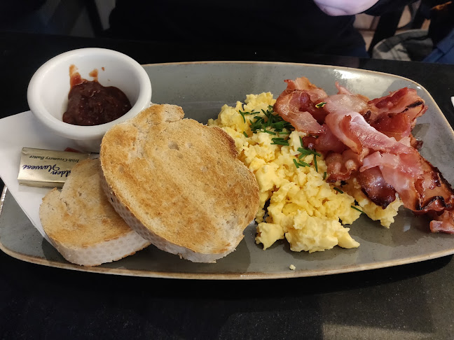 Comentarii opinii despre Mocha Beans Cross St