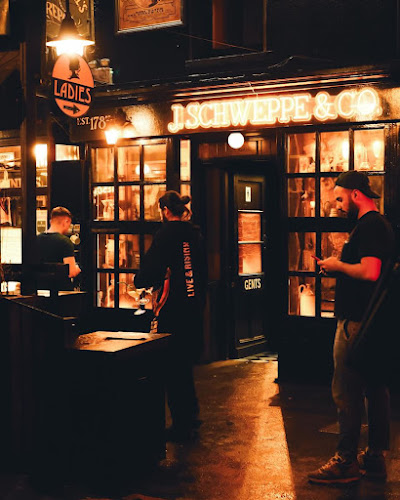 8 Eyre Square, Galway, H91 FT22