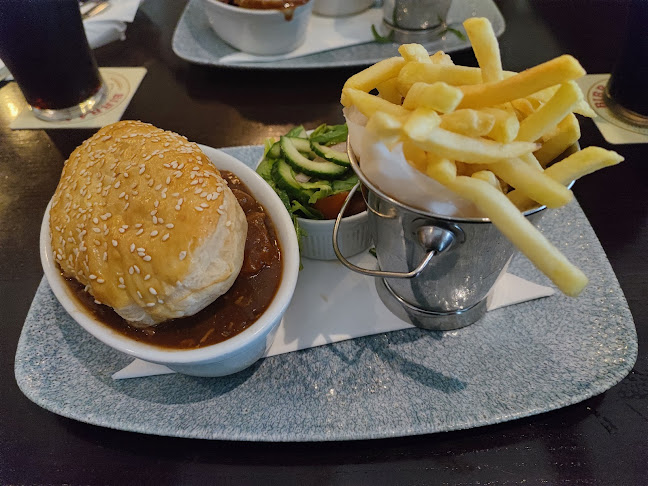 McGeough's Bar & Restaurant - Hospitality and gastronomy