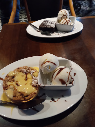 Comentarii opinii despre The Playwright