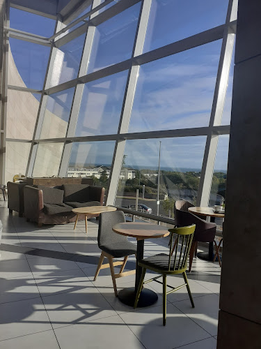 Comentarii opinii despre Costa Coffee