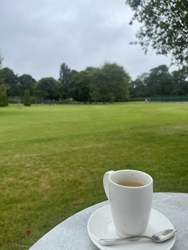 The Tree House Café - Hospitality and gastronomy