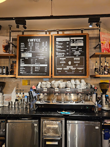 Caffè Nero - Hospitality and gastronomy