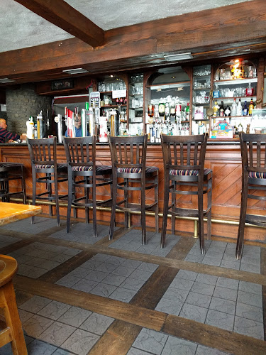 Opinii despre Durkin's Bar & Restaurant, Guesthouse & Square 1 Cafe în Ballaghaderreen - Hospitality and gastronomy