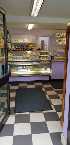 Celebration Cakes & Healys Bakery - Cork