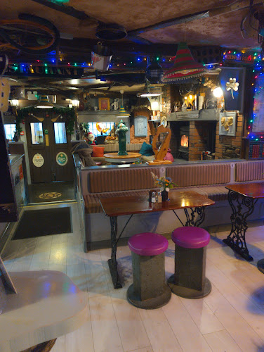 Raglan Road Traditional Irish Pub - Hospitality and gastronomy