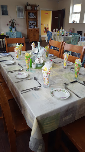 The Pantry / An Pantrach