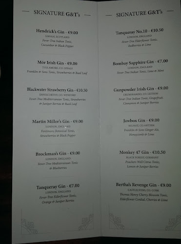 McGinleys Bar - Hospitality and gastronomy