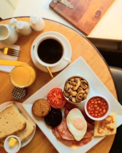 Opinii despre The Narrow Quarter Bistro & Coffeehouse în Kerrykeel - Hospitality and gastronomy