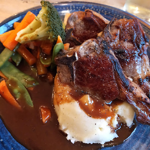 Comentarii opinii despre The Bowers Bar, Restaurant & Accommodation