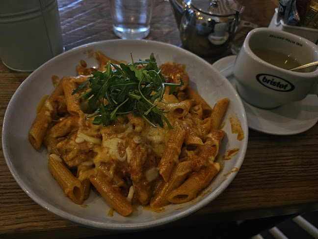 Opinii despre 56 Central Restaurant Cafe în Galway - Hospitality and gastronomy