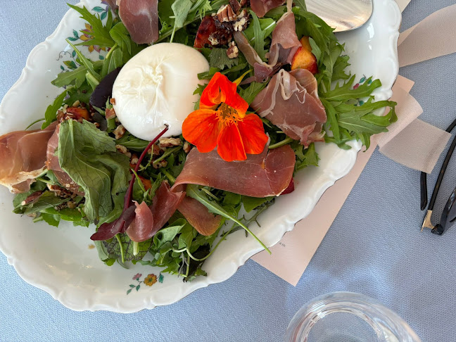 Centre, Donoughmore, Co. Cork