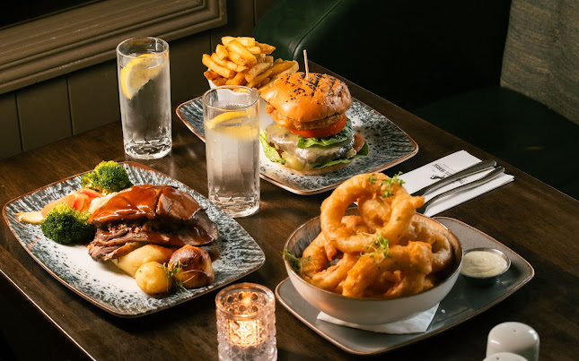 The White Horse Gastropub & Music Venue - Hospitality and gastronomy