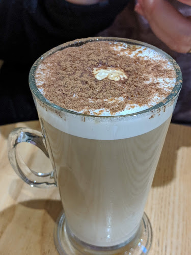 Comentarii opinii despre Costa Coffee