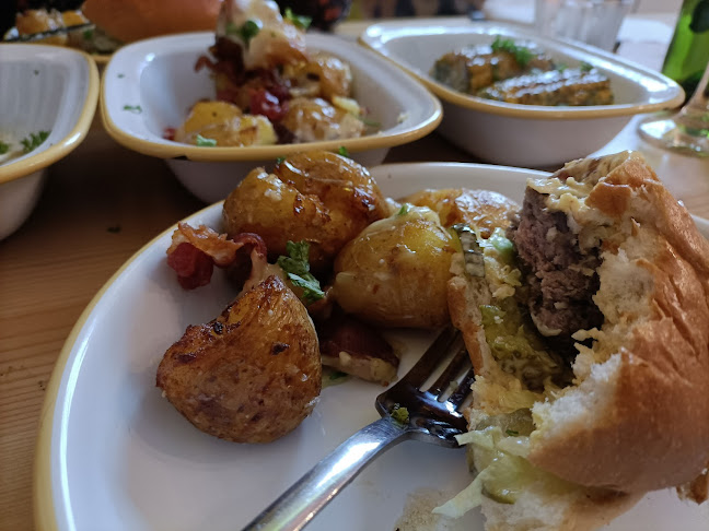 Yay! Burger - Hospitality and gastronomy