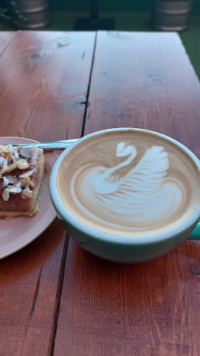 Catalyst Coffee - Beach - Hospitality and gastronomy