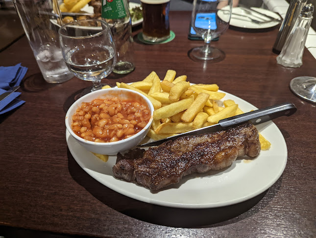 Opinii despre Monasterboice (Donegan's) în Drogheda - Hospitality and gastronomy