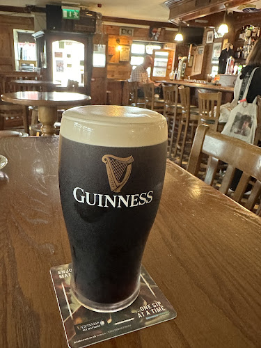 Clarke's Bar - Hospitality and gastronomy