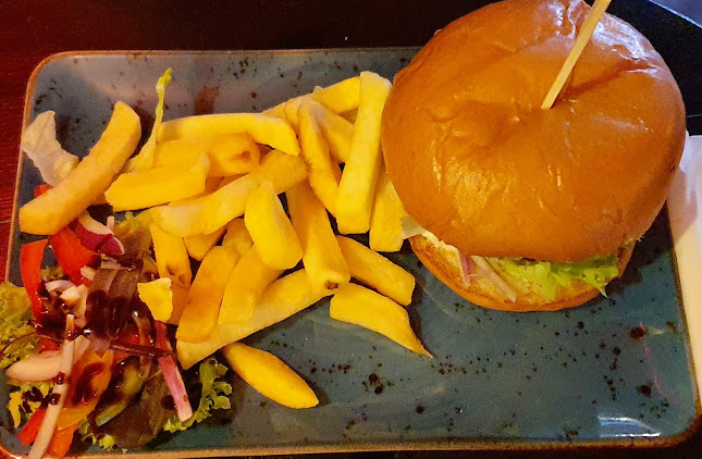 Comentarii opinii despre Geary's 1780 Bar & Eatery (Gough's)