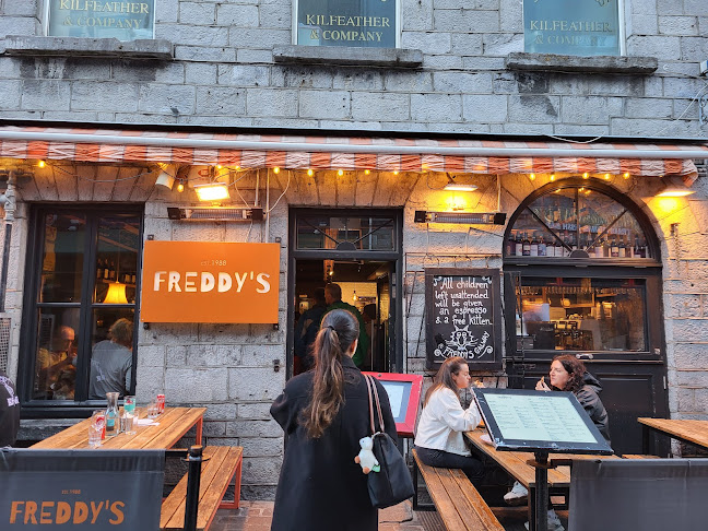 Comentarii opinii despre Freddy's