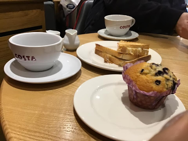 Comentarii opinii despre Costa Coffee