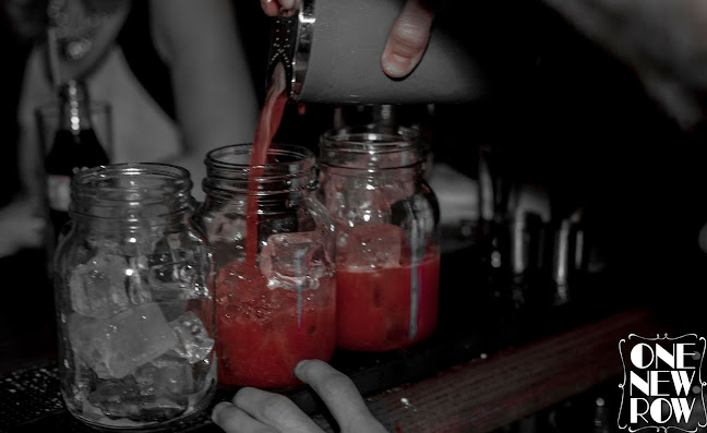 Comentarii opinii despre One New Row