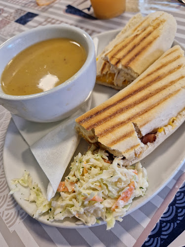 Waves Surf Cafe - Bundoran