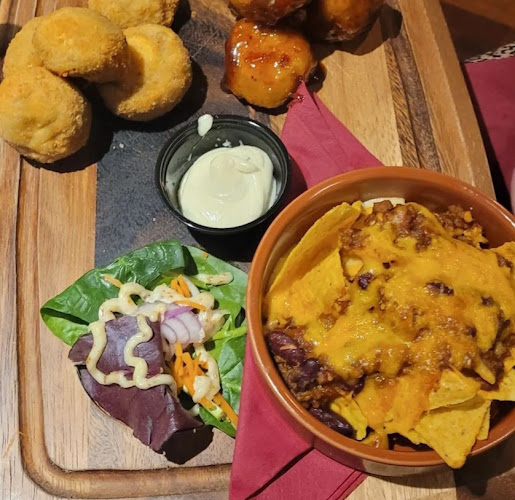 Dan O'Connells Bar - Hospitality and gastronomy