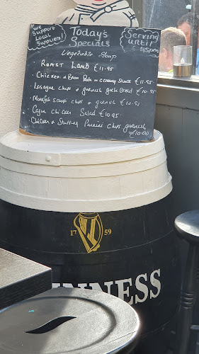 Opinii despre Kiersey's Bar and Tearoom în Kilmacthomas - Hospitality and gastronomy