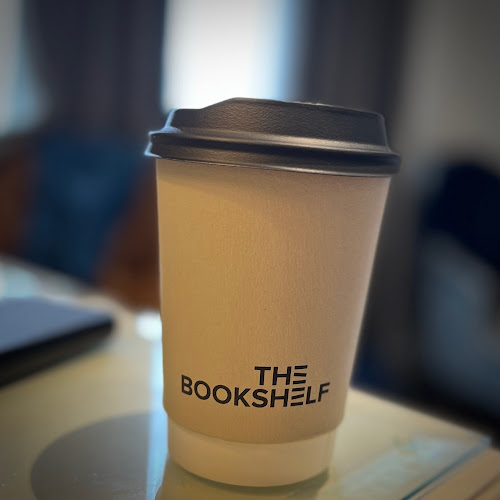 Comentarii opinii despre The Bookshelf Coffee House