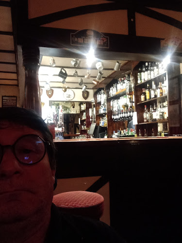 Comentarii opinii despre CRU Winebar & Bistro