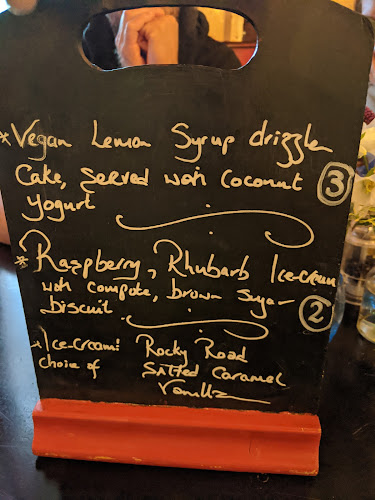 Cronin's Pub - Hospitality and gastronomy