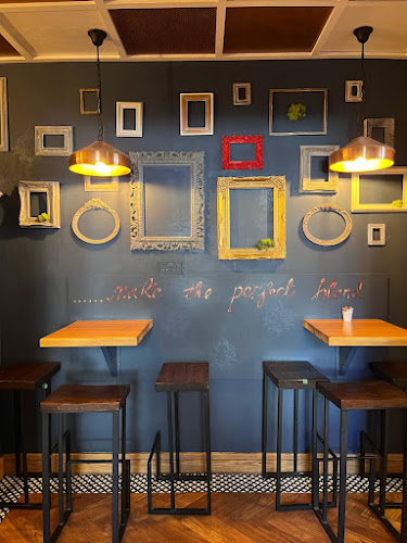 Comentarii opinii despre Chocolate Brown